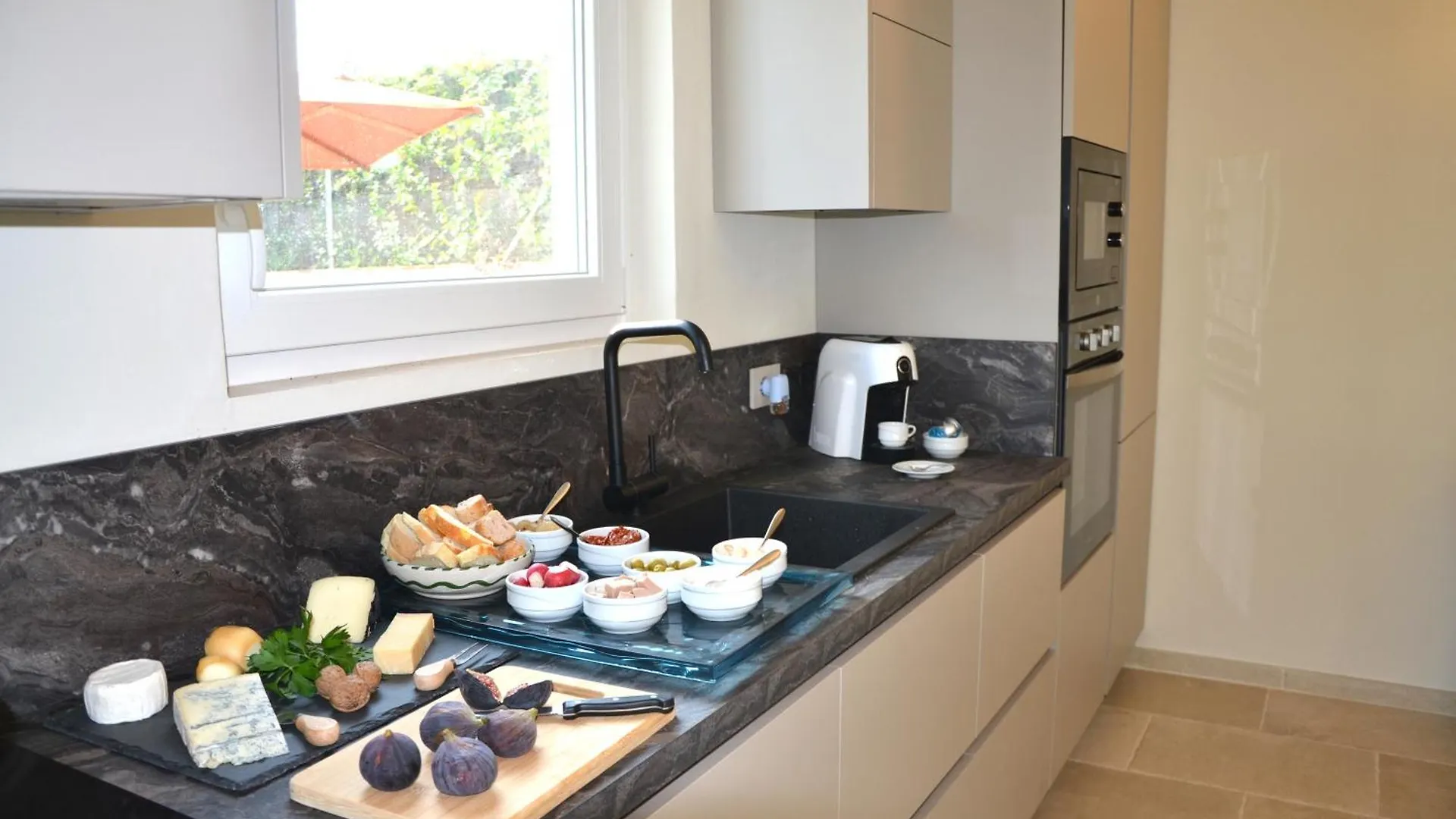 קמאיורה Villa Costa Medea
