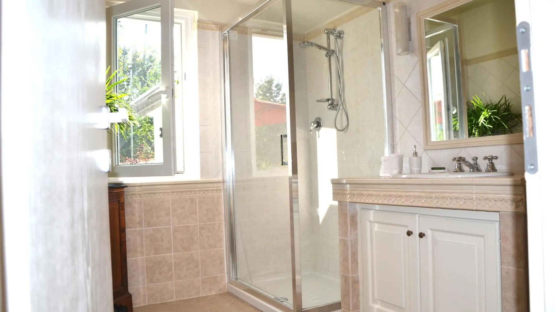 קמאיורה Villa Costa Medea