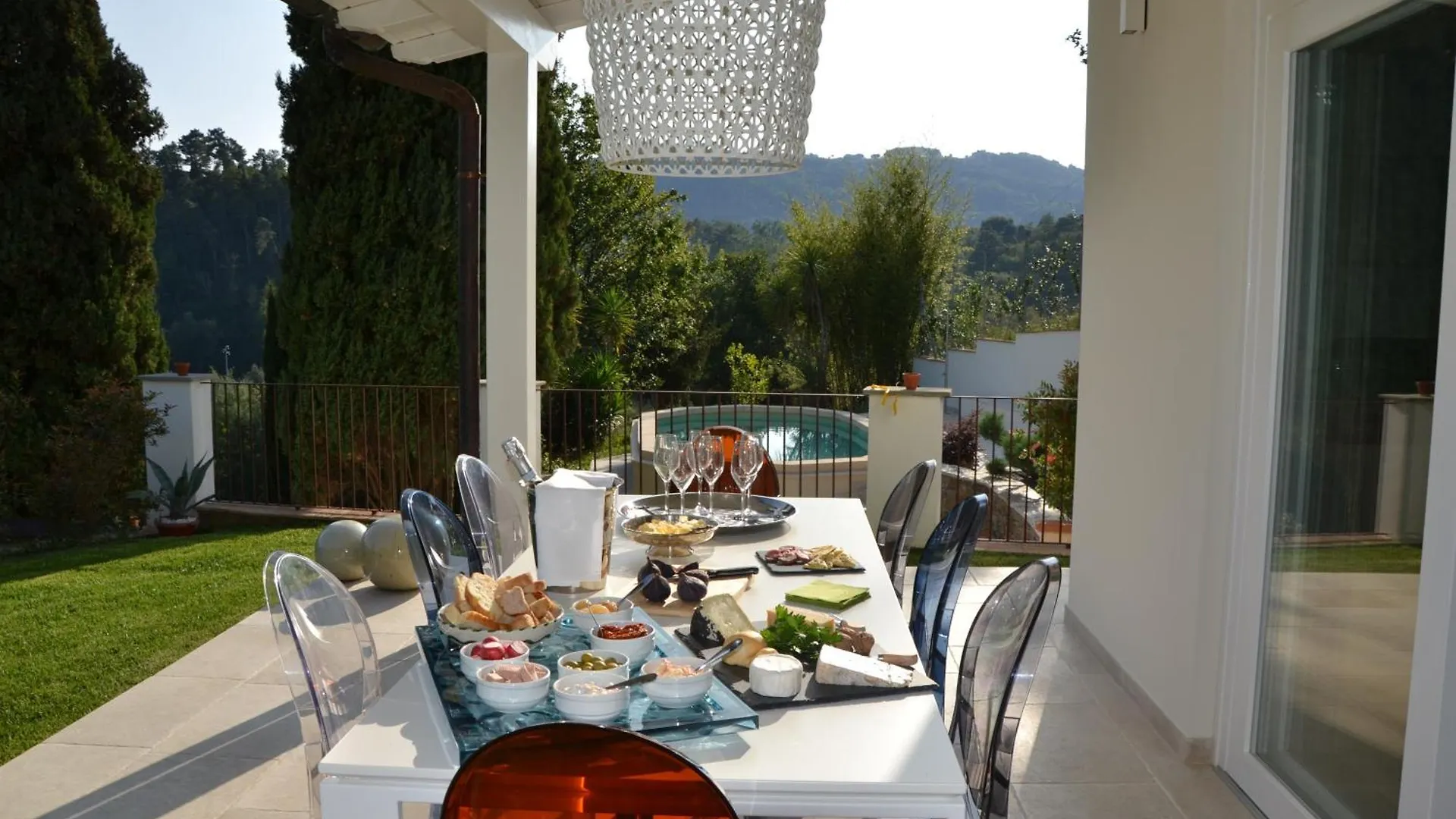 קמאיורה Villa Costa Medea